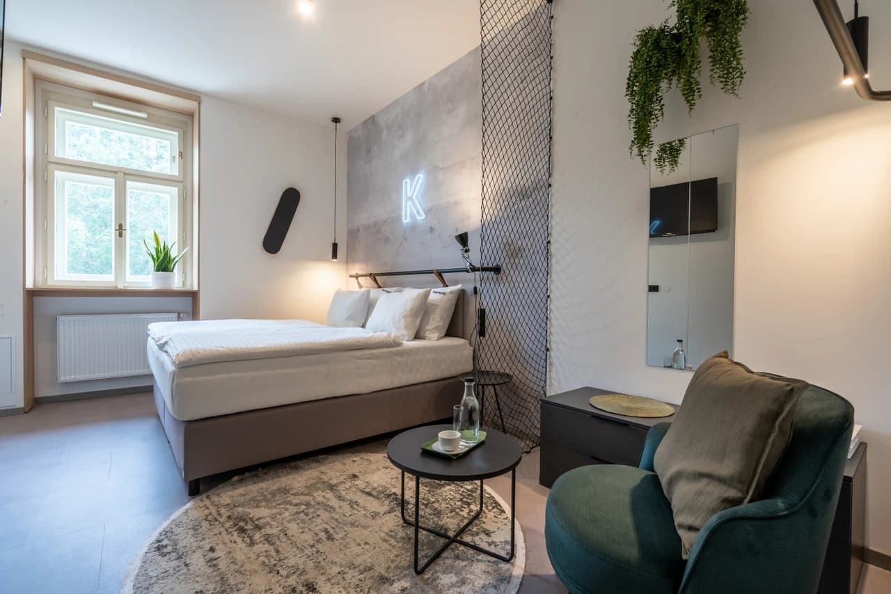 Prodej garsoniéry 22 m², Karlín, fotografie 1 z 4