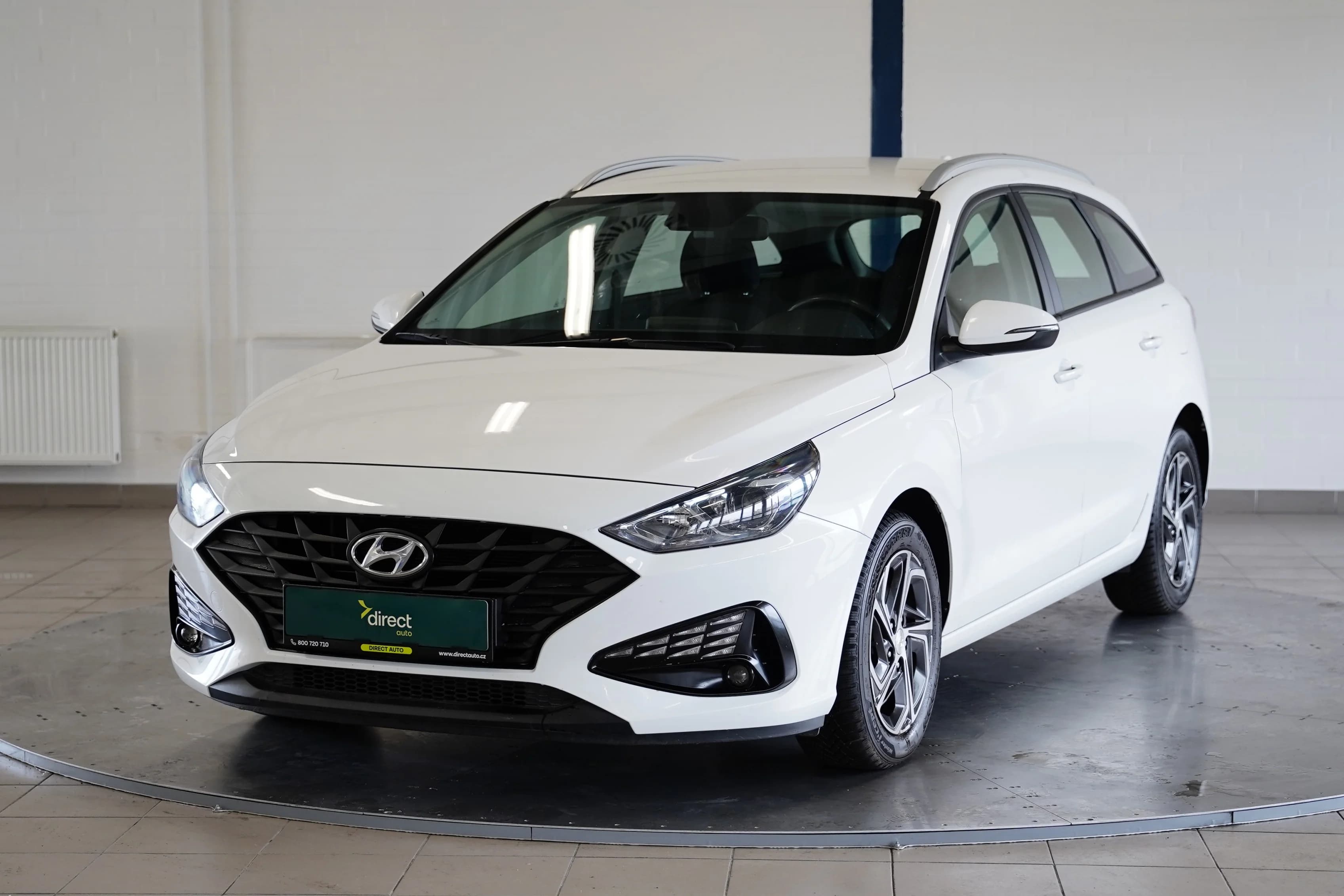 Hyundai i30 1.0 T-GDI 88 kW Family Comfort, photo 1 of 6