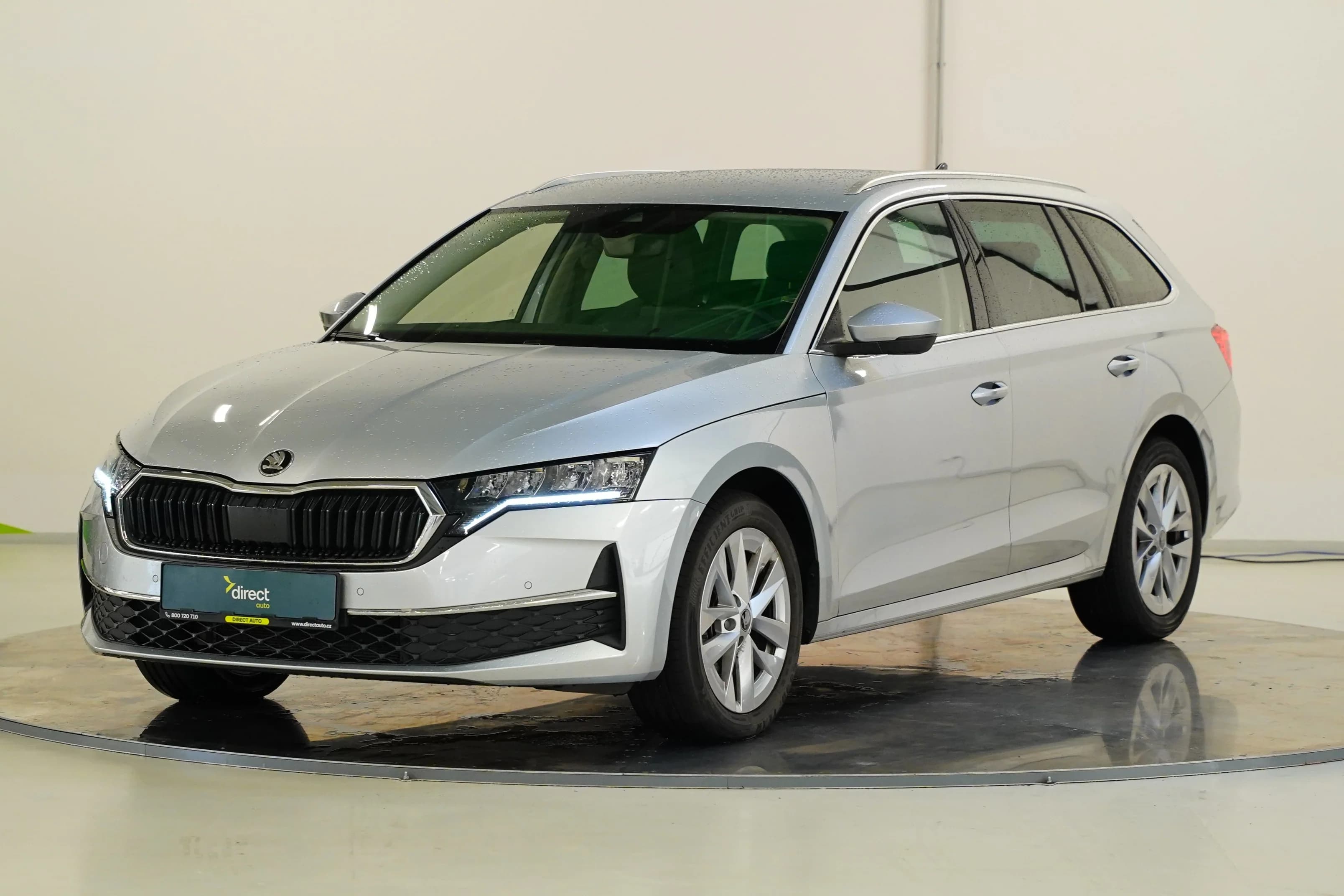Škoda Octavia 2.0 TDI 110 kW Top Selection, fotografie 1 z 29